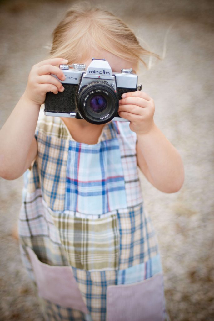 girl with camera